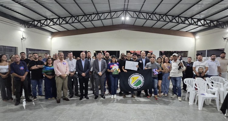SINPOL/AC recebe candidata Mailza Assis na sede social e apresenta demandas da categoria